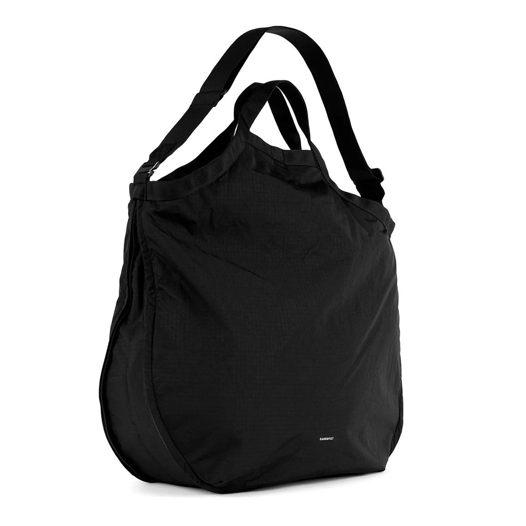 Side view showing expandable ripstop silhouette