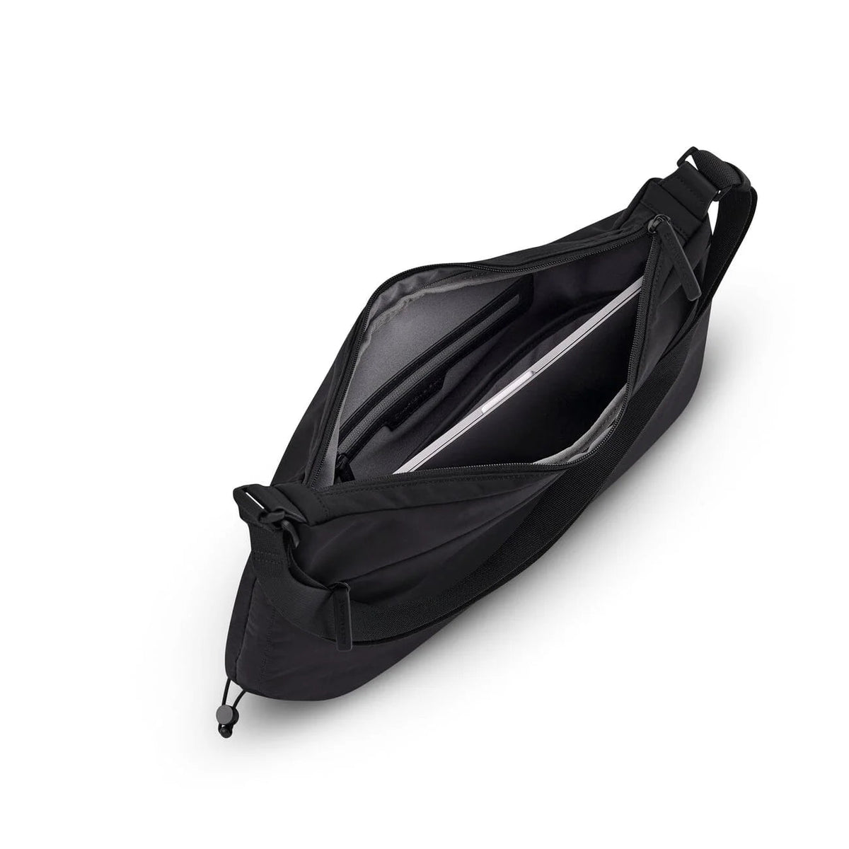 Kapten & Son Skara Large laptop compartment holding a 14-inch laptop